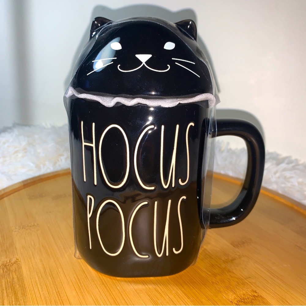 Rae Dunn Halloween HOCUS POCUS Black Ceramic Mug with Cat Topper 9"